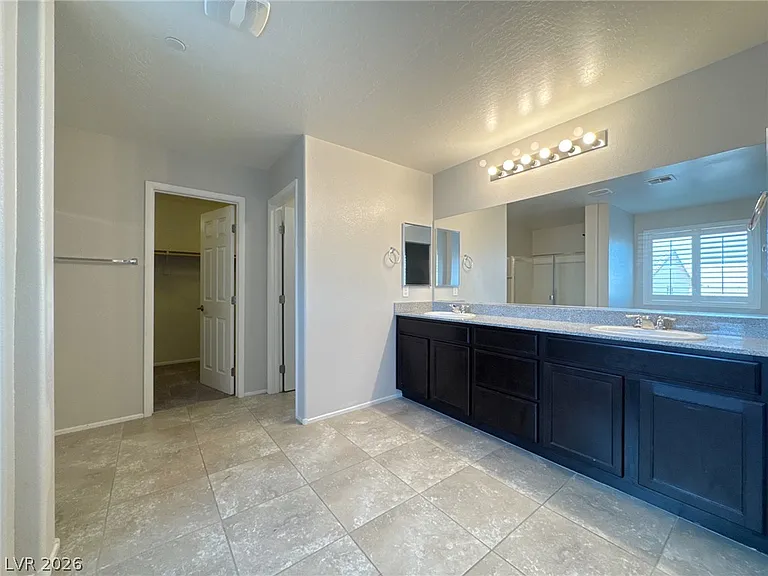 6132 Scarlet Leaf St — Photo 24
