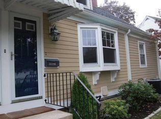 9 Windy Knls, Greenwich, CT 06831