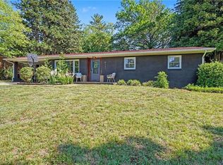 4131 Gracemont Dr, Winston Salem, NC 27106