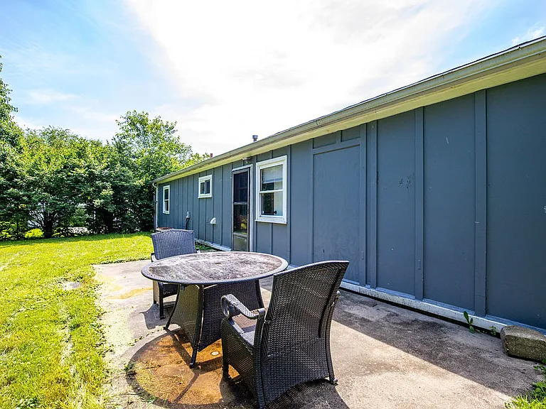 3232 Deshler Dr — Photo 16