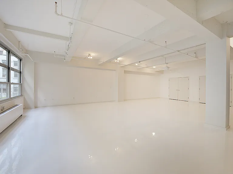 80 Nassau St #301 — Photo 6