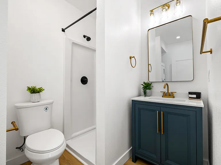 742 Jefferson Ave #3 — Photo 9