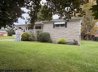 106 Lough Ln, Elkins, WV 26241