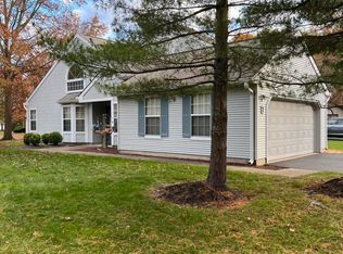 7 Allen Ct, Manalapan, NJ 07726