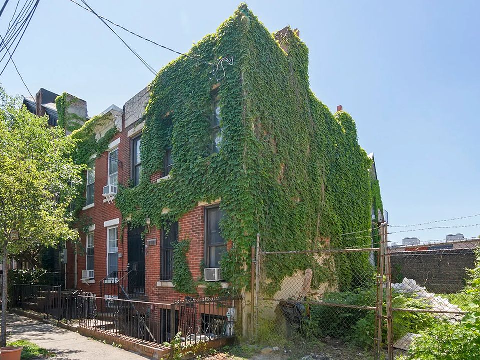 1st image of 119 Pioneer St