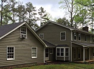 160 Dana Dr, Fayetteville, GA