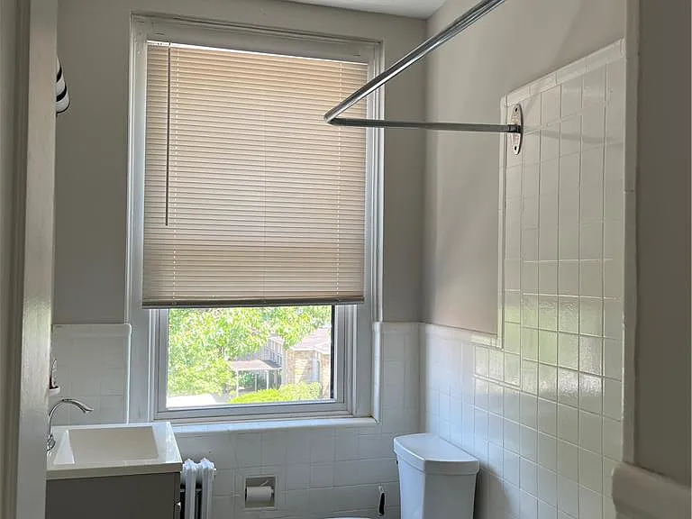 1458 Northampton St #5 — Photo 4