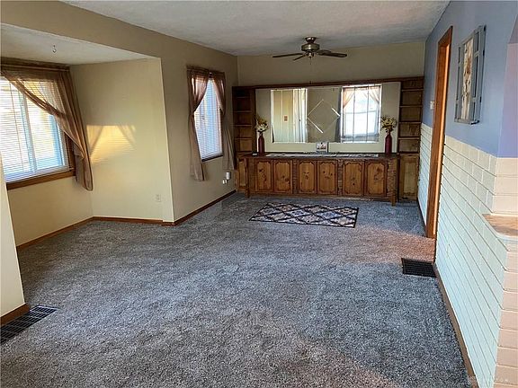 4th image of 2208 Martin Ave