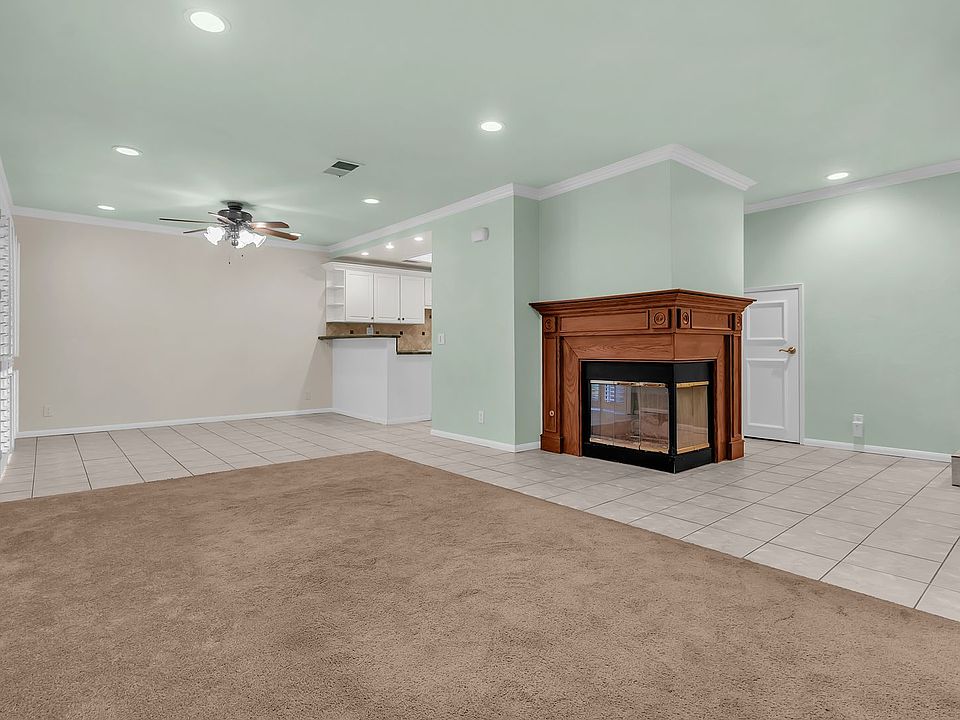 1st image of 21166 Gladiolos Way