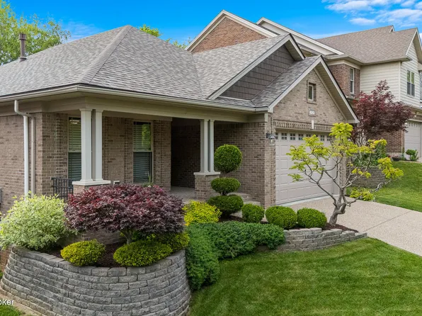 3928 Bristol Oaks Dr, Louisville, KY 40299