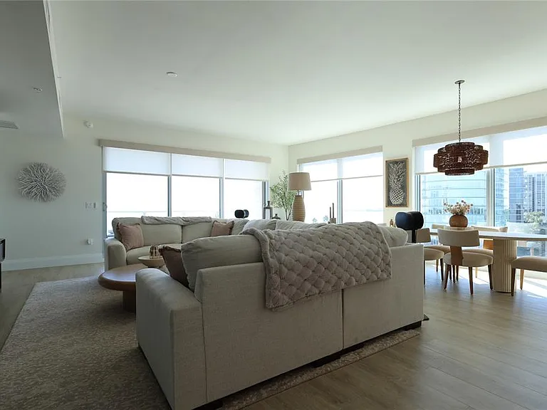 2910 W Barcelona St #604 — Photo 13