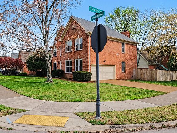 3rd image of 727 Sir Winston Pl
