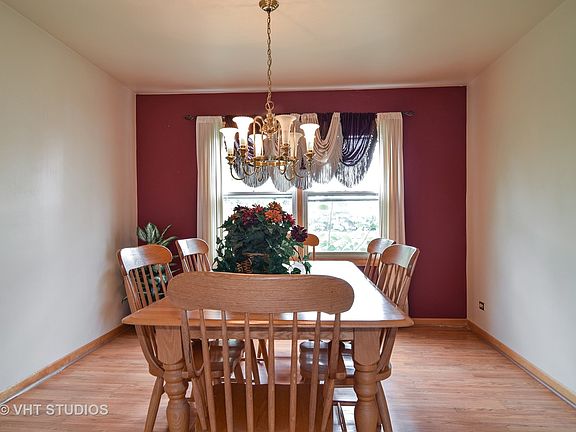 5th image of 285 Continental Ln