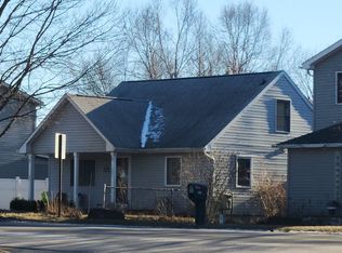 9859 Elizabeth Lake Rd, White Lake, MI