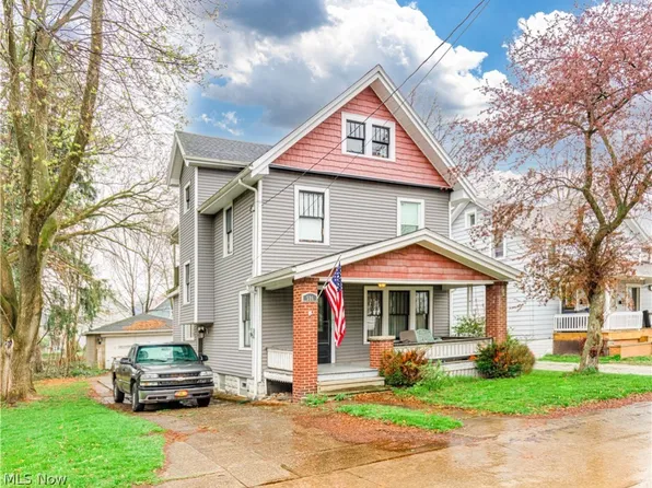 586 Thayer St, Akron, OH 44310