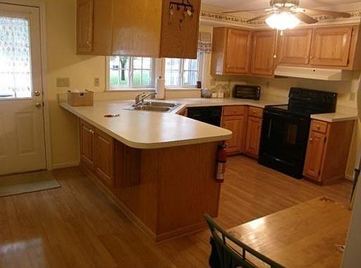 5th image of 75 Trailwood Dr
