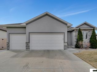 7355 Rachel Rd, Lincoln, NE 68516