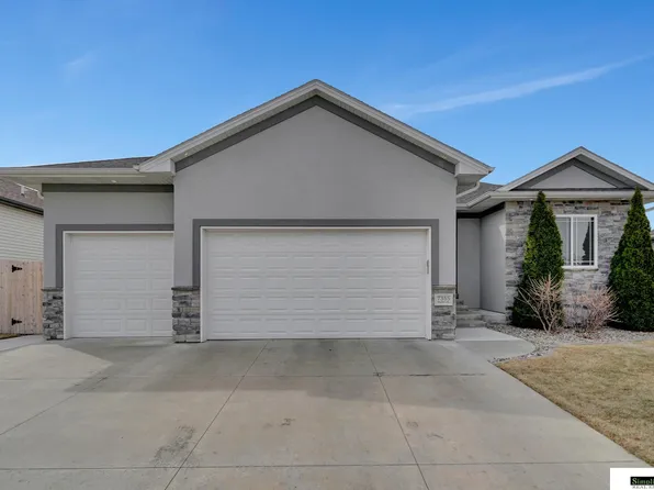 7355 Rachel Rd, Lincoln, NE 68516