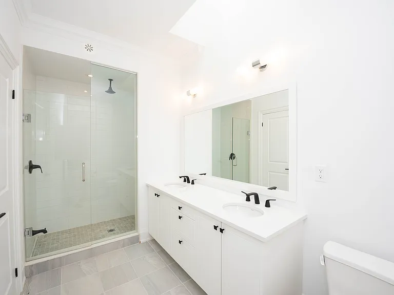 80 Thomas St #M-74 — Photo 17