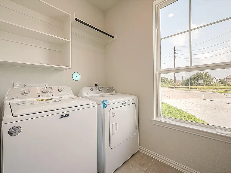 27966 Western Creek Ct — Photo 44