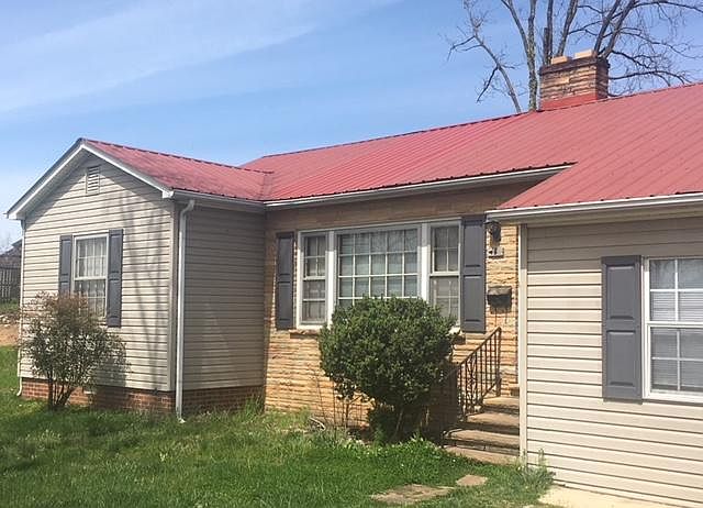 2nd image of 440 E Hudgens St