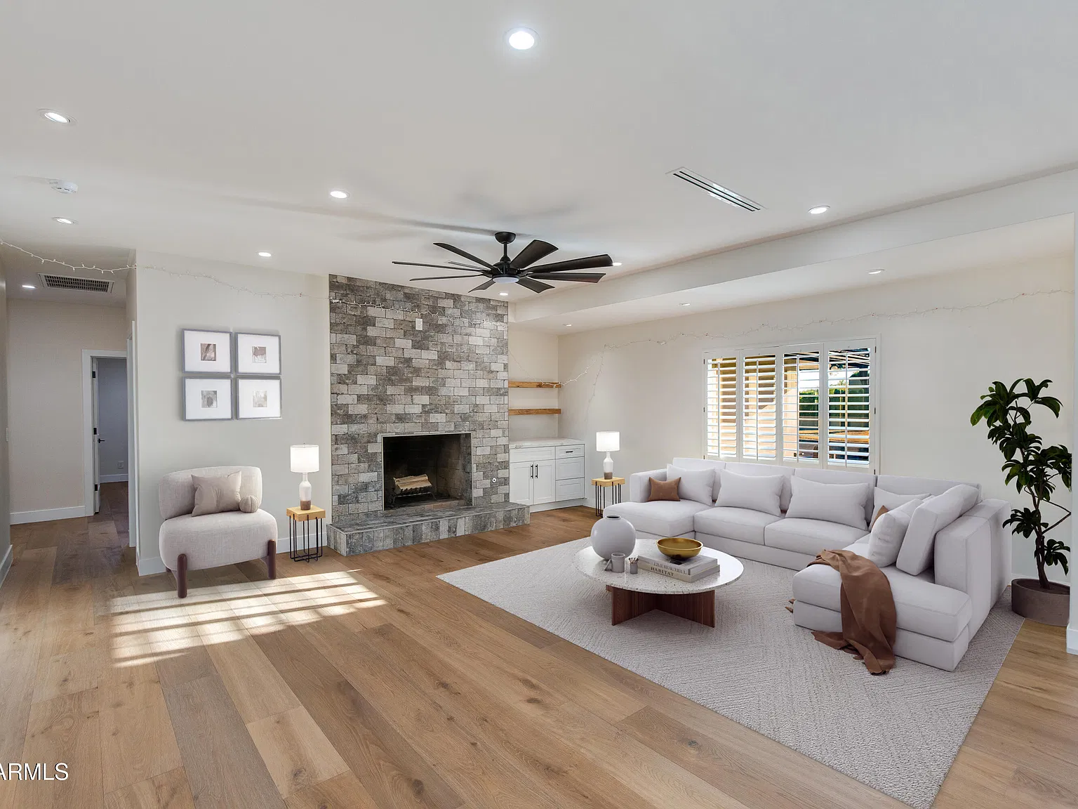 4 bed, 2.5 bath, 3188 sqft, $17,500 — Photo 4