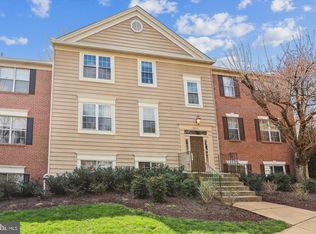 12011 Golf Ridge Ct APT 102, Fairfax, VA 22033