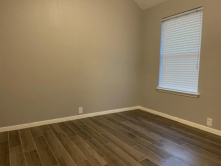 20803 Lavenderwood Dr — Photo 41