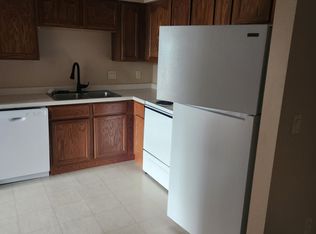 327 W Frontage Rd NW #204, Rochester, MN 55901