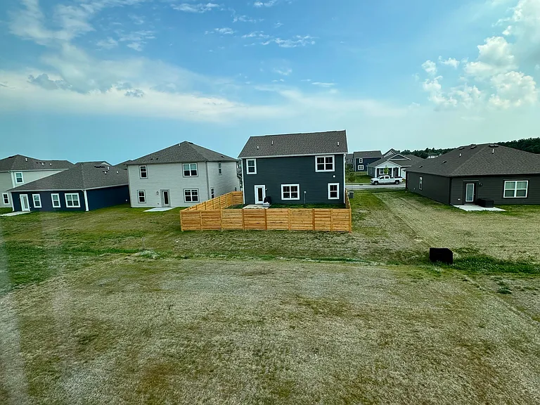 1577 Albatross St — Photo 25