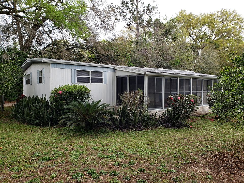 1st image of 1126 NE 24th Ave