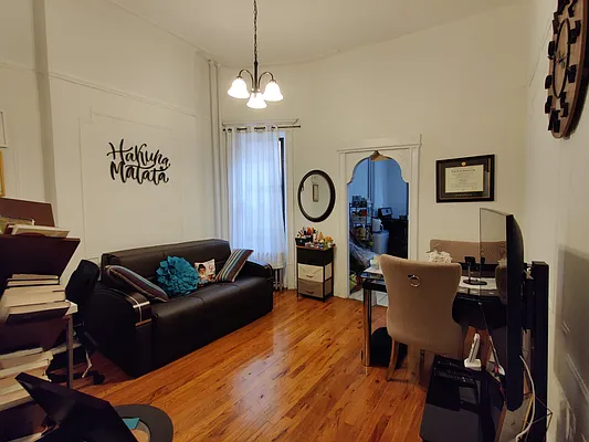 Rented by Signature Property Realty | media 21