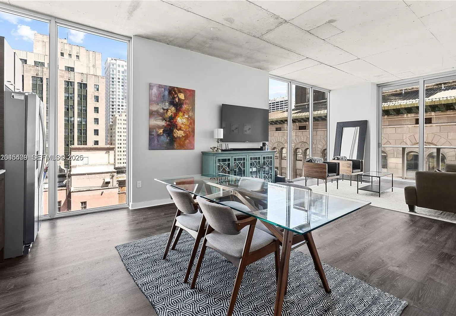 Centro Condo — Photo 4