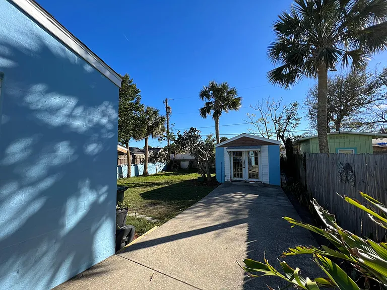420 Ribault Ave — Photo 6