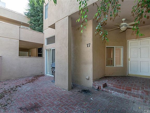 2nd image of 18730 Hatteras St Unit 17