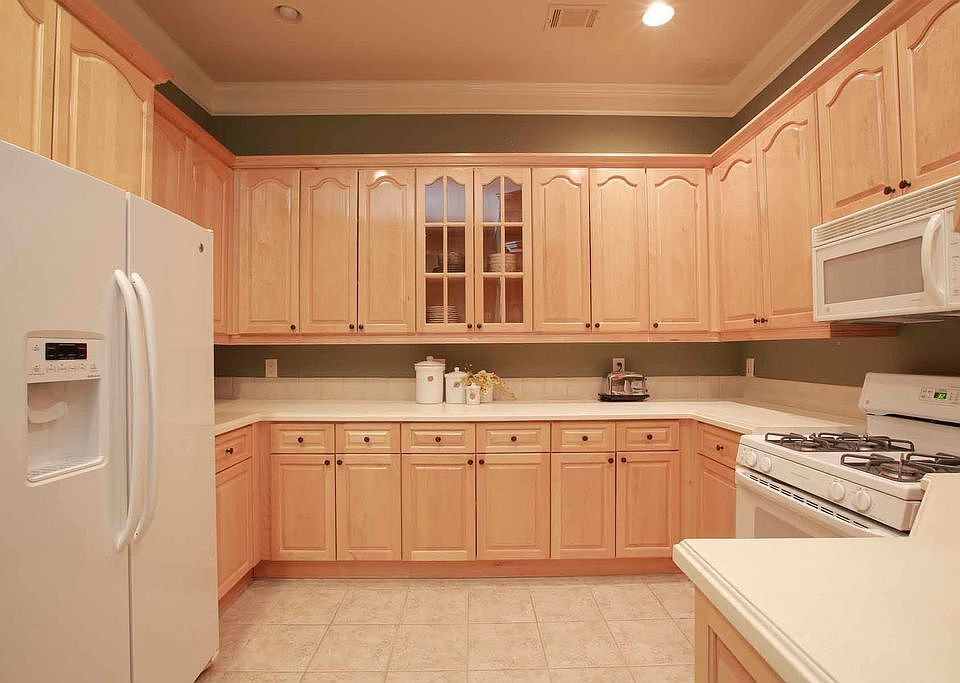 2nd image of 3520 Leverich St APT 749