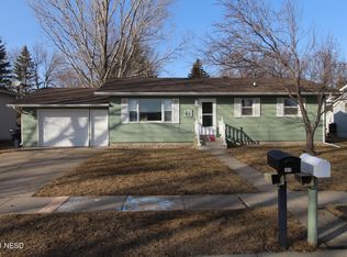 1809 Arrow Ave NE, Watertown, SD 57201