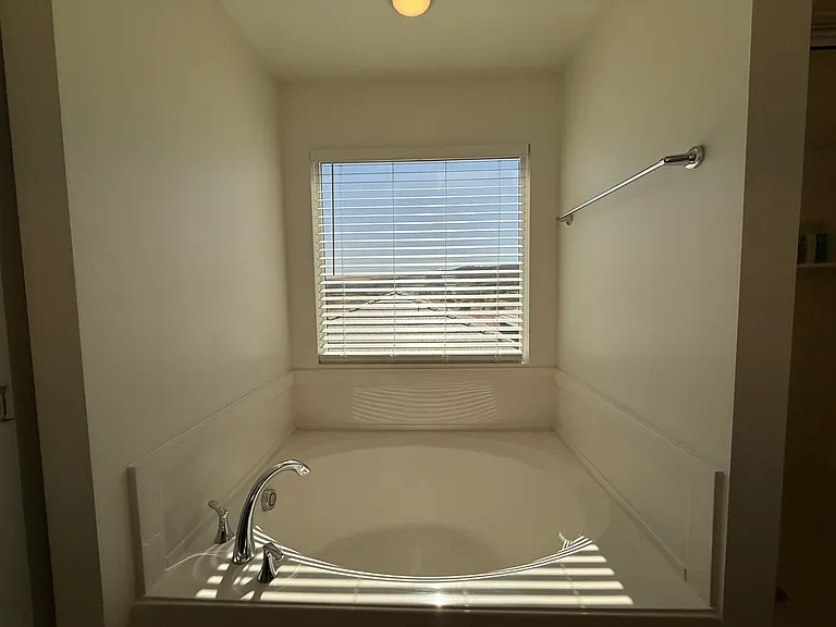539 S Stewart Creek Cv #A — Photo 25