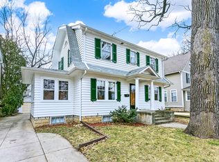 4708 Middaugh Ave, Downers Grove, IL 60515