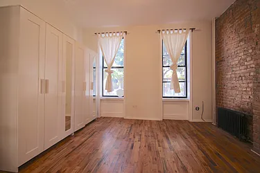 Rented by New Amsterdam Realty Group