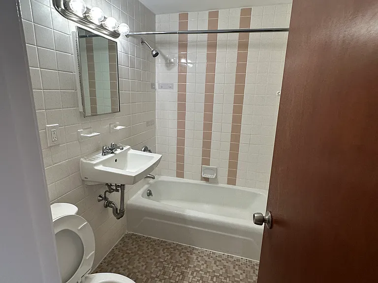 178 N Beacon St #11 — Photo 10