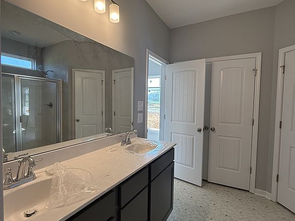 2nd image of 1142 Bluecreek Cir Lot 222