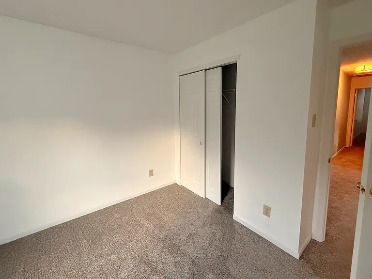 12754 Crescent Dr — Photo 28