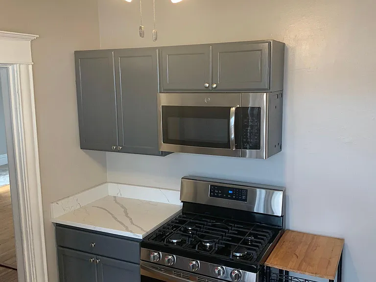 2805 Grand Ave S #2 — Photo 2