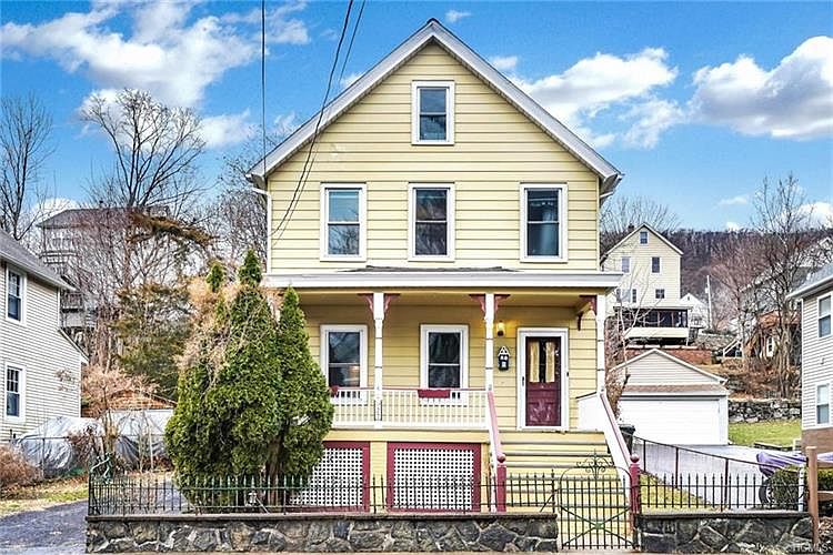 1st image of 27 Fort Putnam St