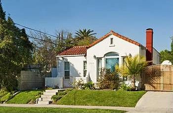 1st image of 7365 Oakwood Ave