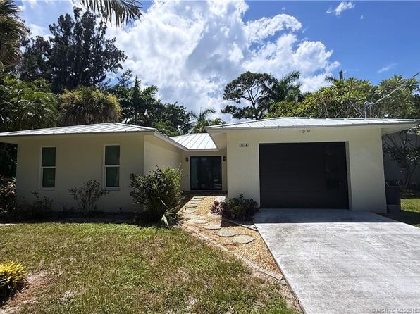 1196 SE Saint Lucie Blvd