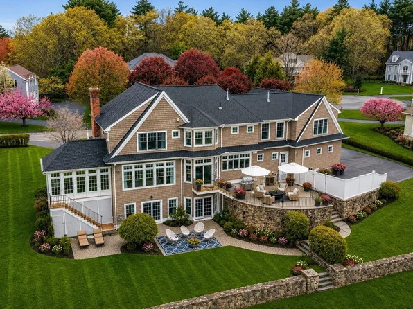 38 Fieldstone Farm Rd, Sudbury, MA 01776