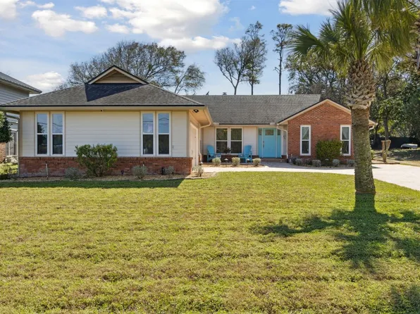 2210 Atlantic Ave, Fernandina Beach, FL 32034