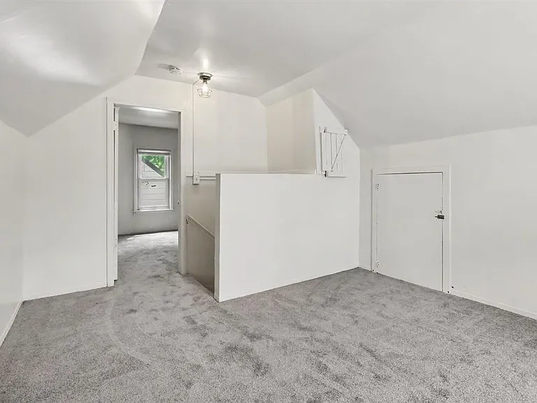 4959 Weddell St — Photo 6